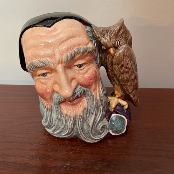Royal Doulton Merlin Toby Mug, Merlin and Owl Large Jug - Picture 1 of 4